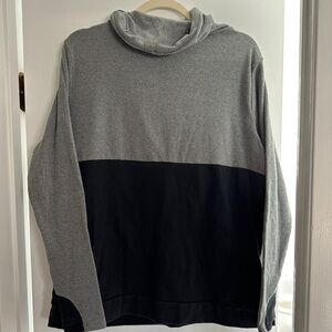 Women’s Nursing Sweatshirt - hidden zipper - like new